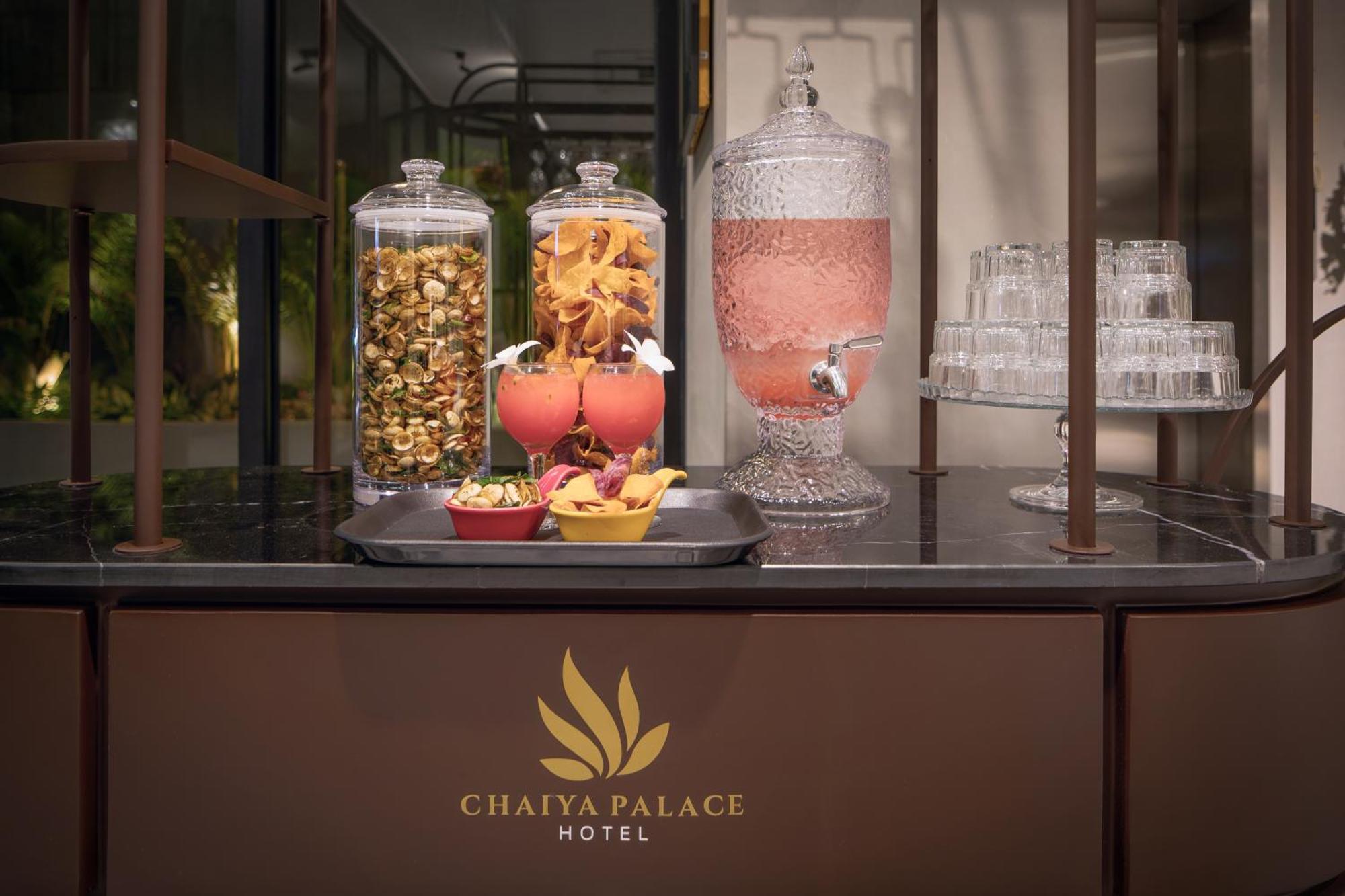 Chaiya Palace Hotel Phnom Penh Exteriör bild